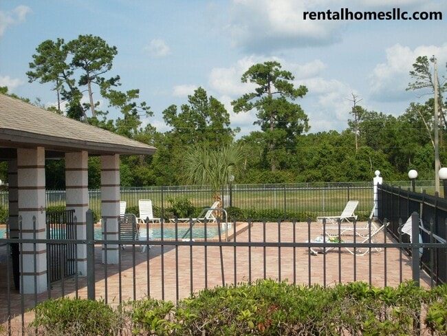 Building Photo - Remodeled Patio Home, Minutes Away From UCF, Technology Park, & the E/W Expressway