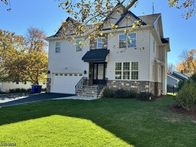 Foto del edificio - 9 Spalding Dr