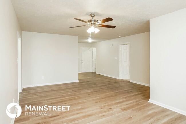 Building Photo - 114 Chriswood Ave