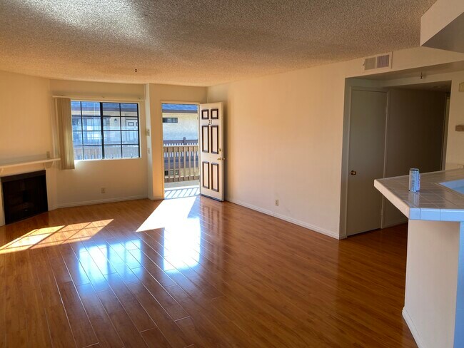 Foto del edificio - 425 S Stoneman Ave