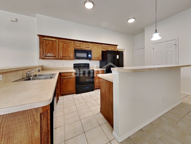 Building Photo - 4406 Shady Elm Dr