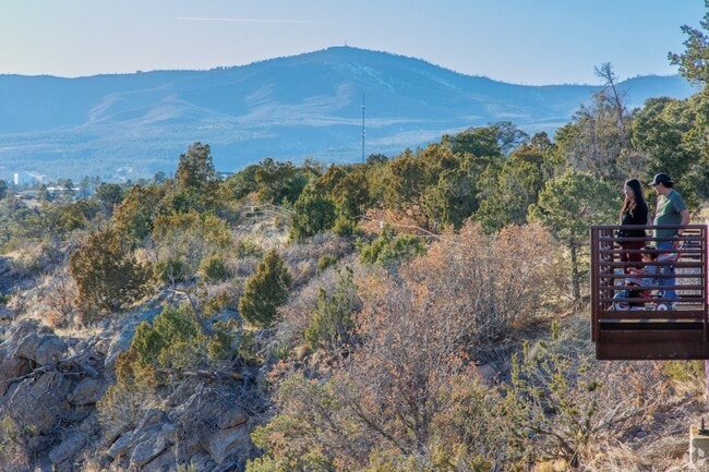 You will find stunning views all around the nature paths in Los Alamos.