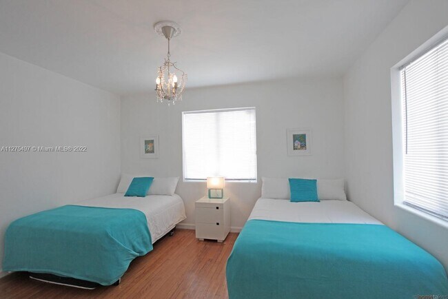 Foto del edificio - 1234 13th St