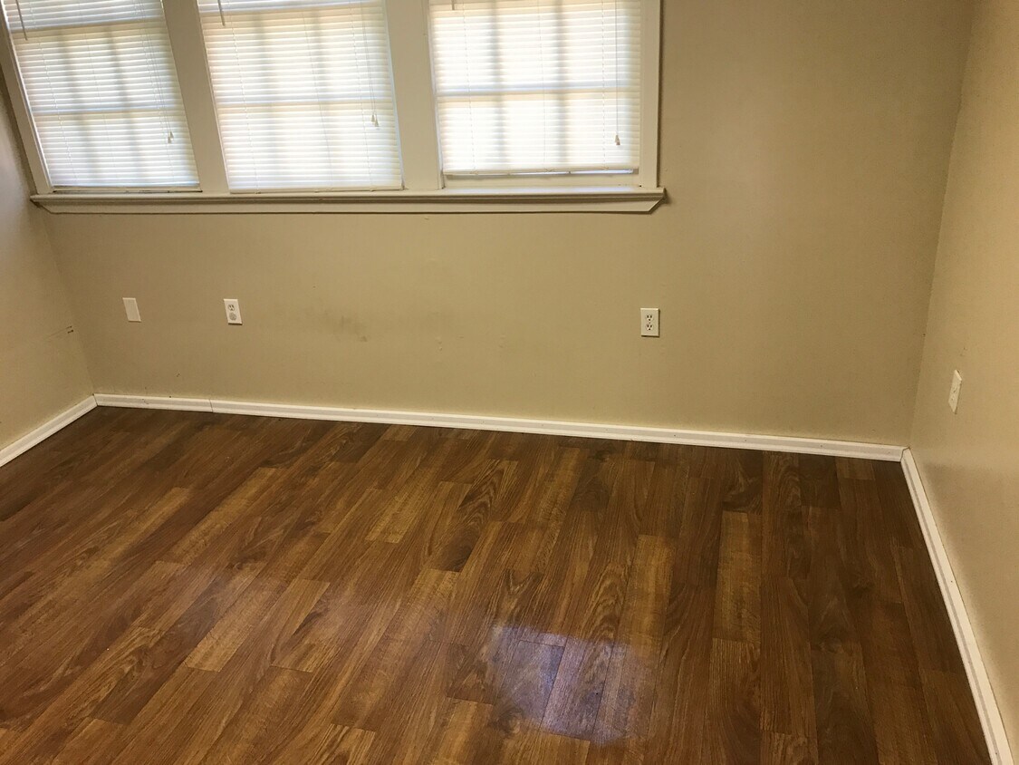1362 Pitkin Rd Unit 4, Leesville, LA 71446 Room for Rent in Leesville