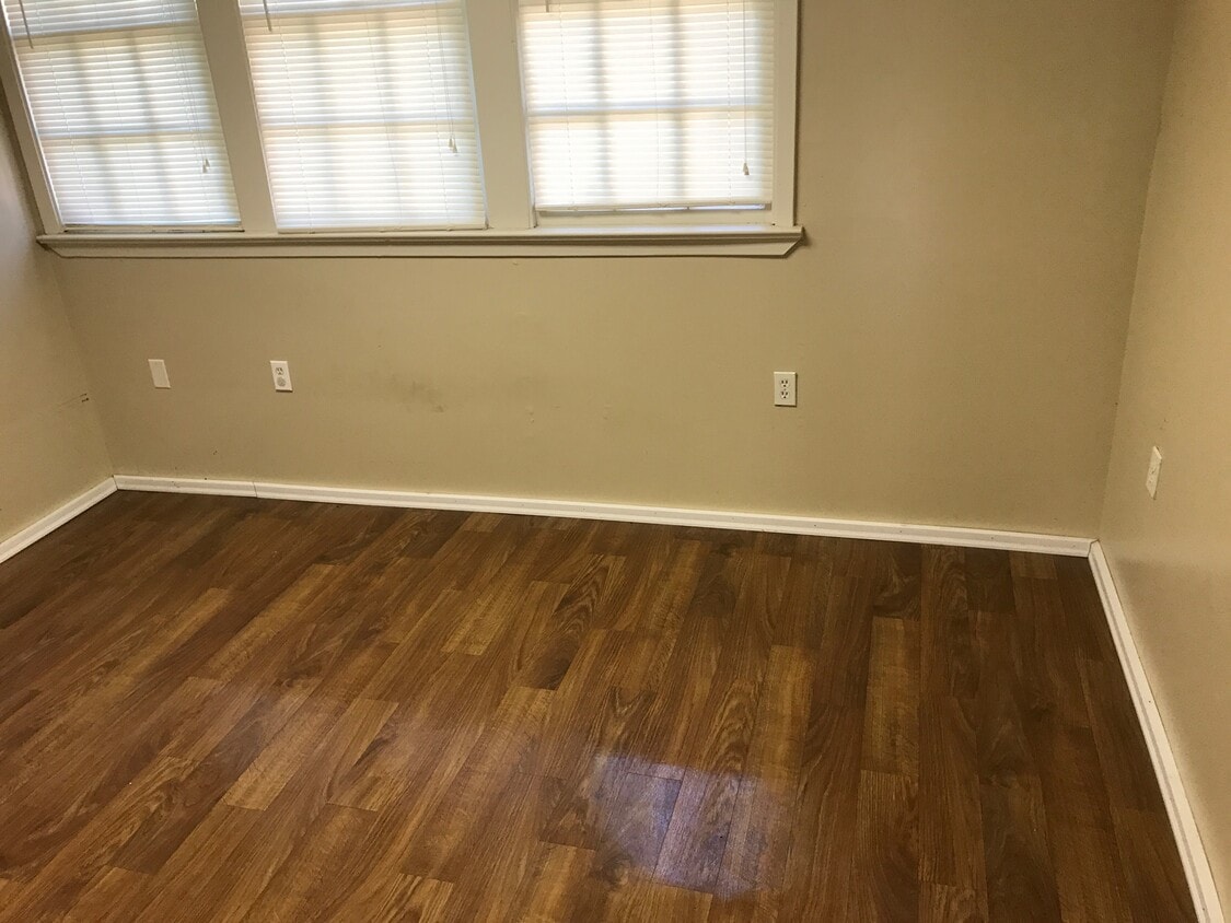 1362 Pitkin Rd Unit 4, Leesville, LA 71446 Room for Rent in Leesville