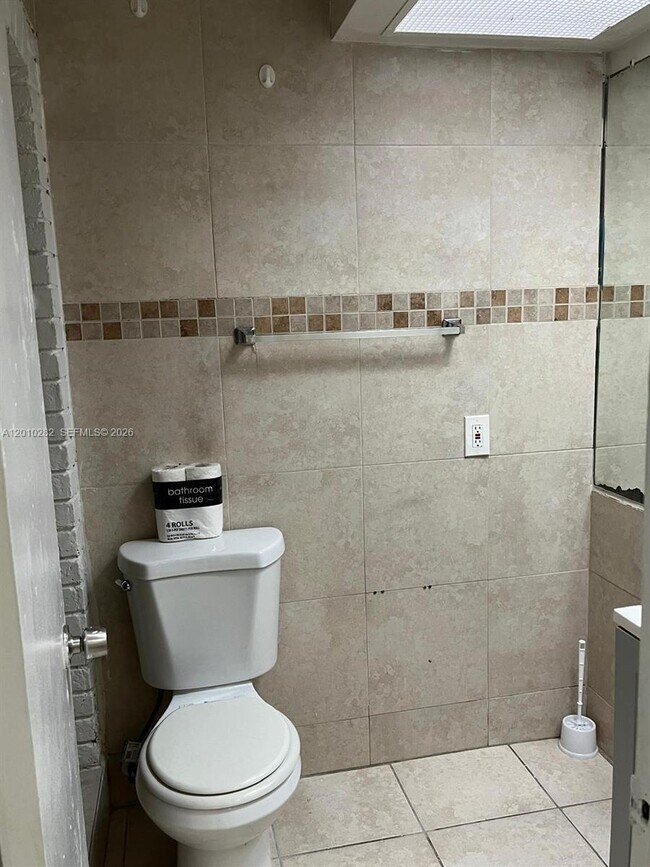 Foto del edificio - 7721 SW 10th Ct