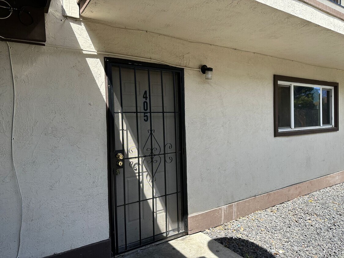 405 E Santa Fe Ave, Pittsburg, CA 94565 Condo for Rent in Pittsburg