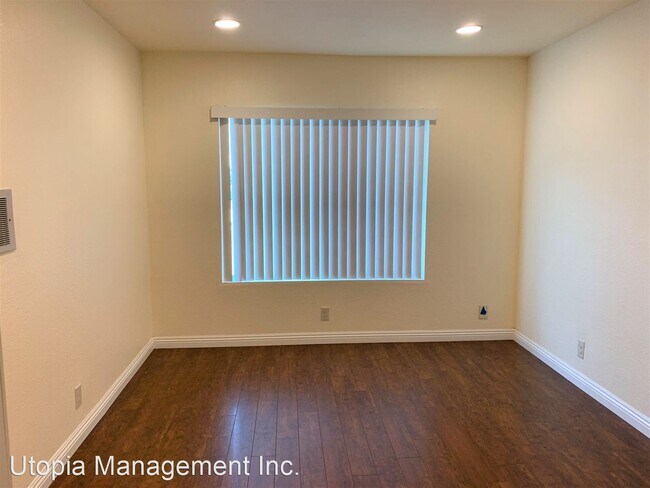 Building Photo - 1 br, 1 bath House - 4050 Porte La Paz #47