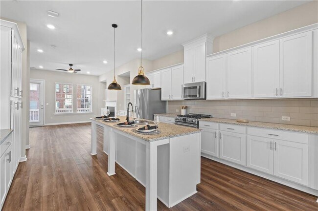 Foto del edificio - 6023 Skellig St