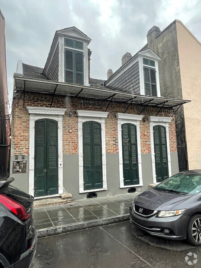 Apartments near Bullard Park/Swilling Plaza in New Orleans, LA Page 5