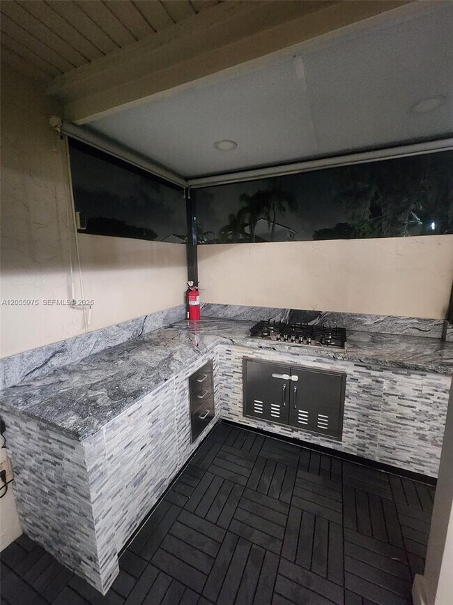 Building Photo - 6376 NW 170th Ln