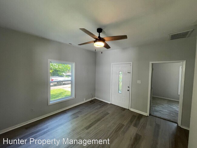 Building Photo - 2 br, 1 bath House - 928 E High St