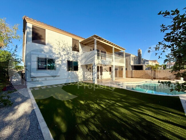 Foto del edificio - 1432 S Apache Dr