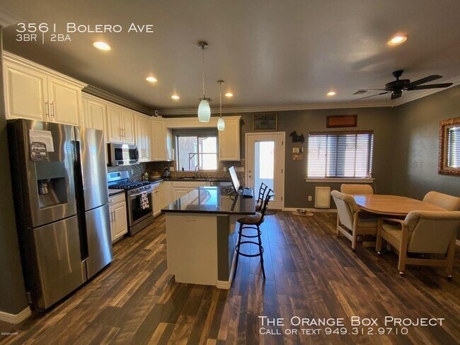 Foto del edificio - 3561 Bolero Ave