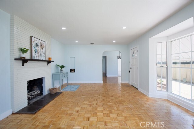 Building Photo - 3440 Gaviota Ave