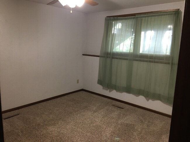 Bedroom 1 - 723 S College St