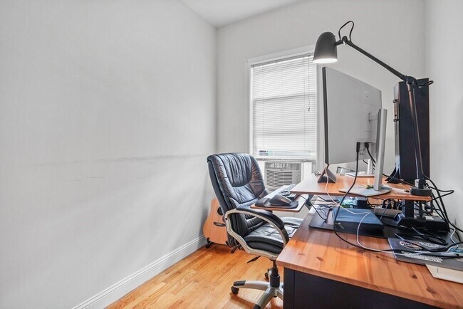 Foto del edificio - 140 D St