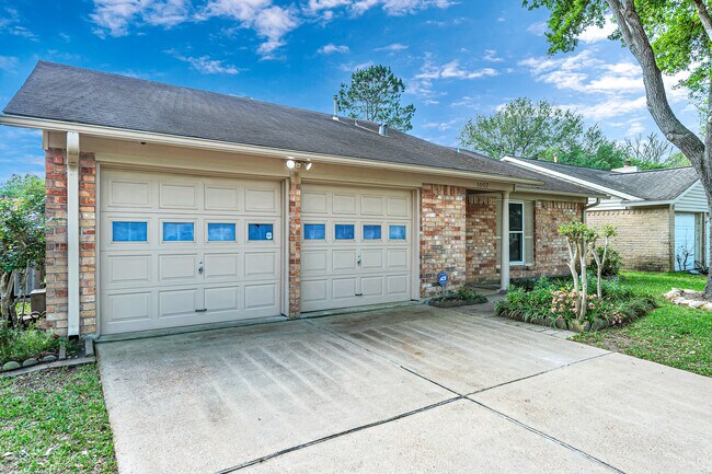 Building Photo - 1007 Three Forks Dr