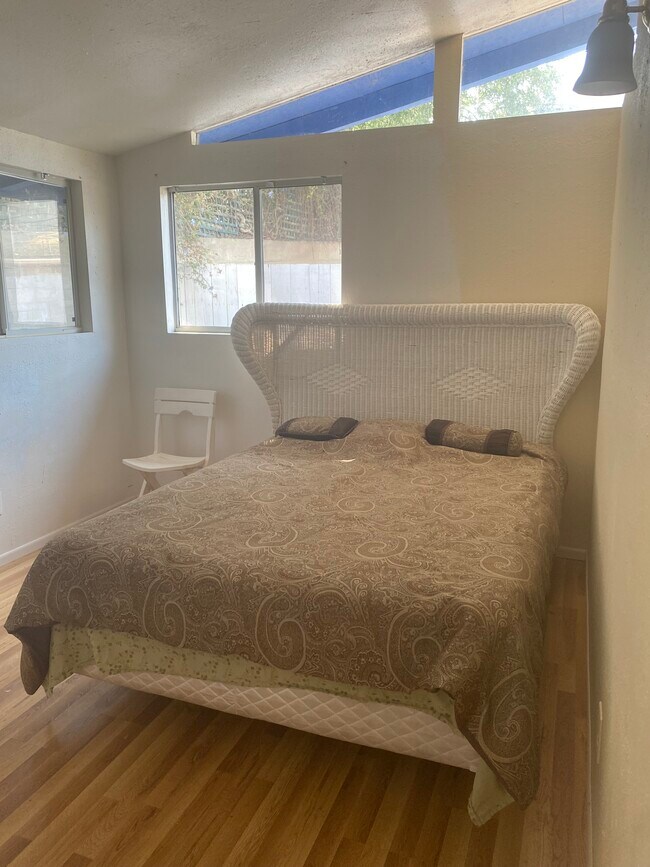 Foto del edificio - 511 Harding Ave