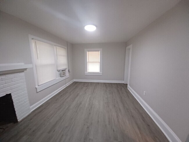 Foto del edificio - 504 W Mahoney St