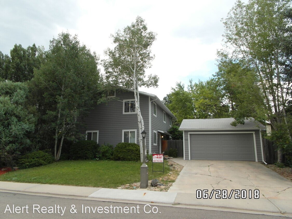 Primary Photo - 4 br, 2.5 bath House - 930 Meeker St
