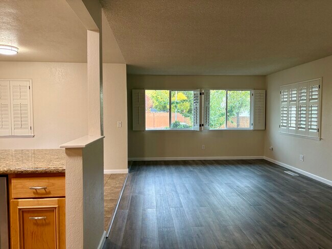 Building Photo - 1139 Meridian Cir