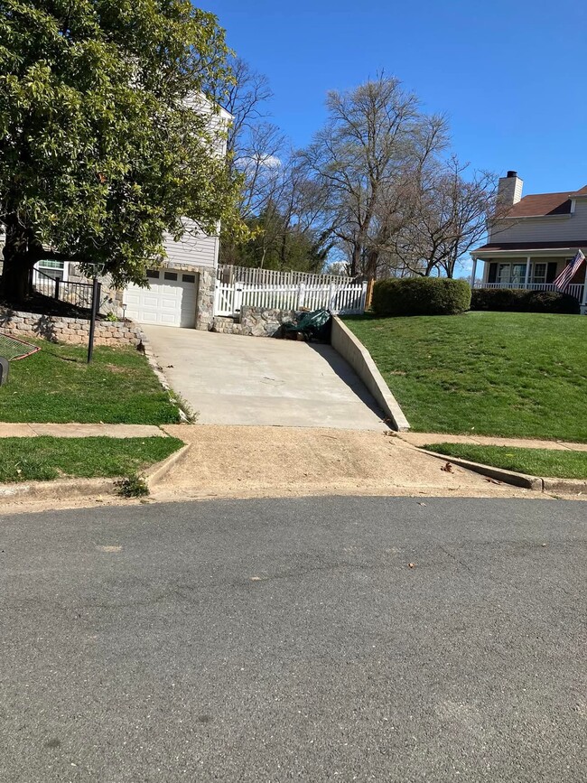Building Photo - 6511 Cape Ct