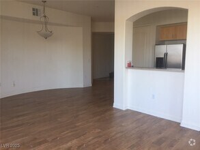 Building Photo - 32 E Serene Ave