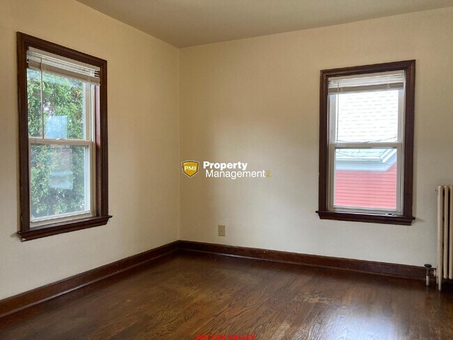Foto del edificio - Cozy 2 Bed, 1 Bath Apartment in Appleton, ...