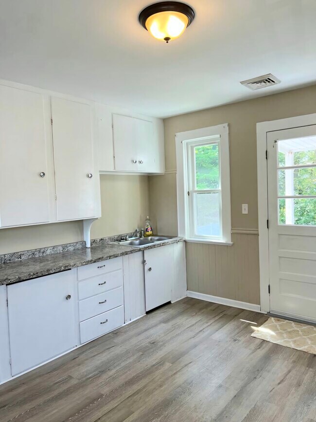 21 Prince St Unit B, Killingly, CT 06239 Apartments in Killingly, CT