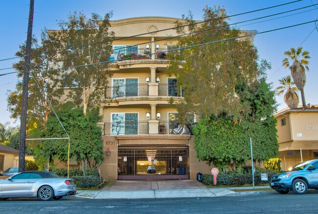 Building Photo - 1731 Corinth Ave