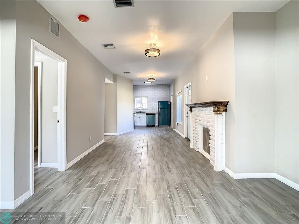 Primary Photo - 1500 SW 12th Ave