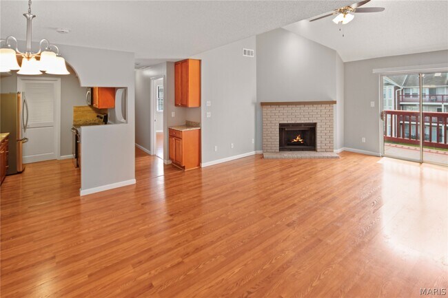 Foto del edificio - 338 Shirley Ridge Dr