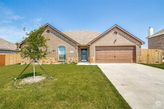 Building Photo - 519 Long Prairie Dr