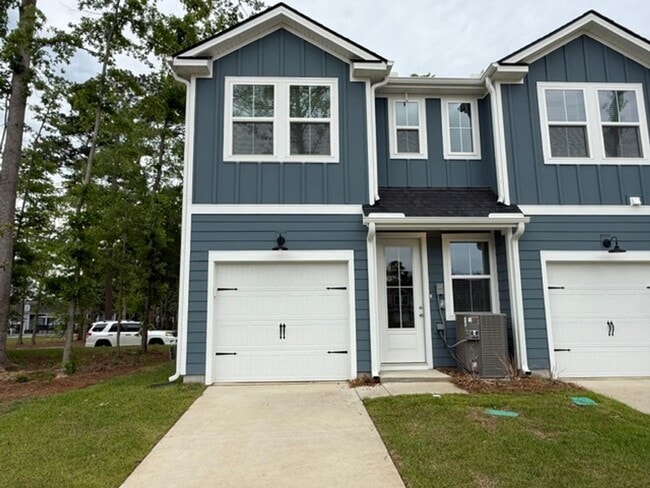 Building Photo - 467 Martins Creek Blvd