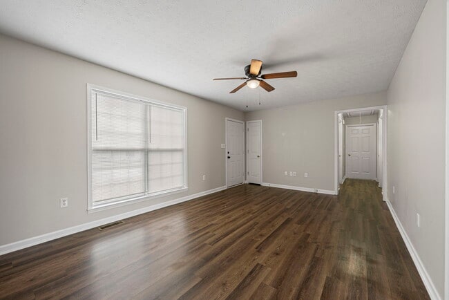 Building Photo - 1307 Miller Pond Rd