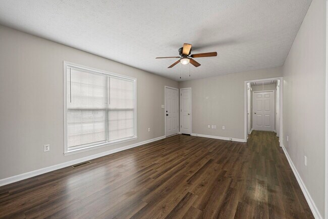 Foto del edificio - 1307 Miller Pond Rd