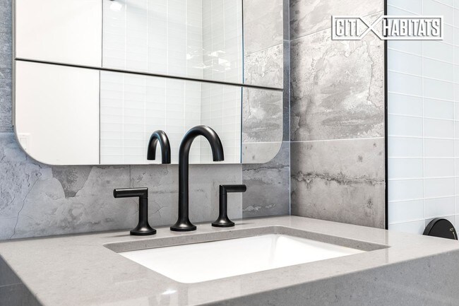 Building Photo - Otto