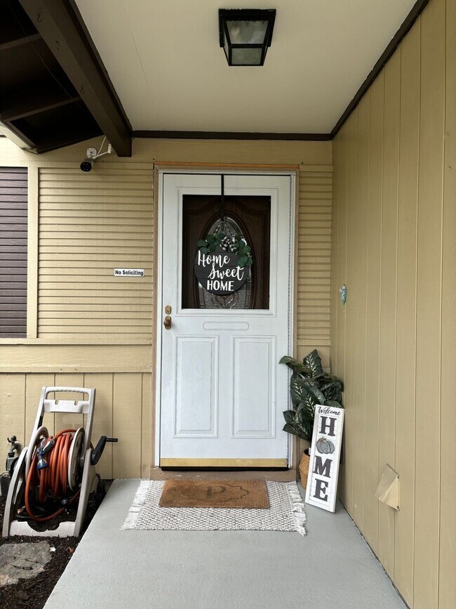 Foto del edificio - Updated 4-Bed Rambler For Rent in Tacoma!