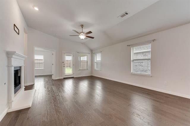 Building Photo - 1560 Seminole Dr