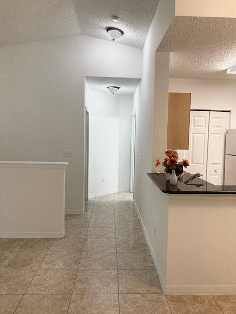 Foto del edificio - 10324 Fox Trail Rd S