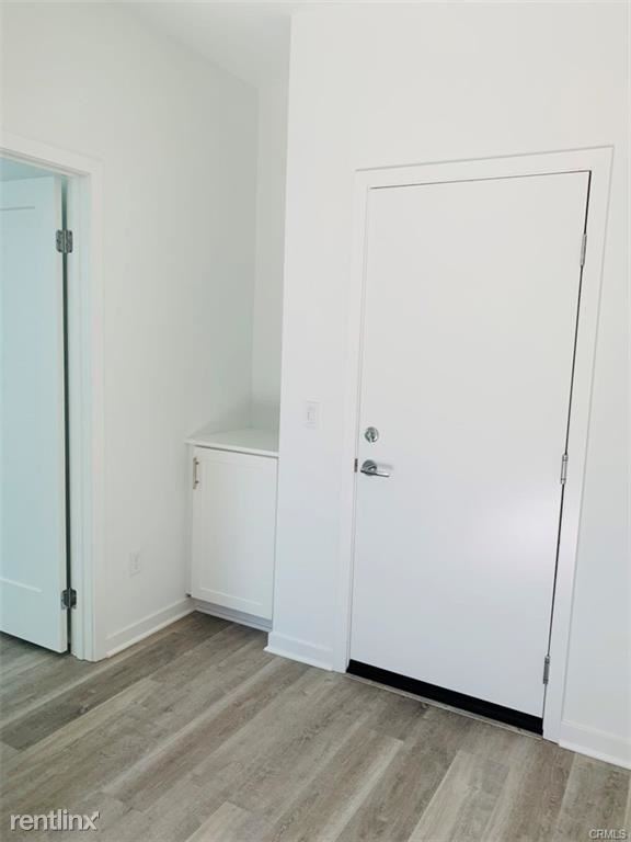Foto del edificio - 4 br, 4 bath Townhome - 111 Schick