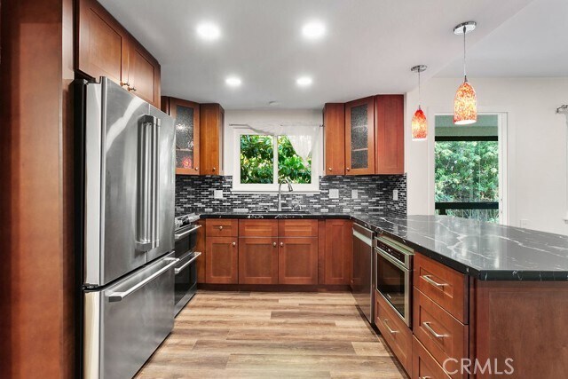 Foto del edificio - 836 Ronda Sevilla