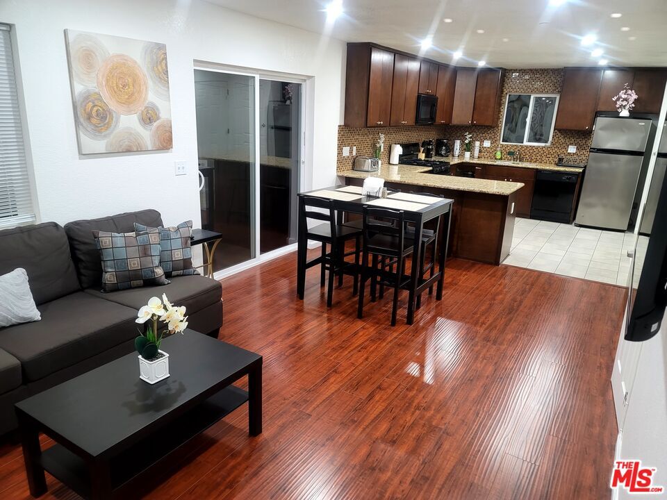 Foto principal - 1212 Cloverdale Ave