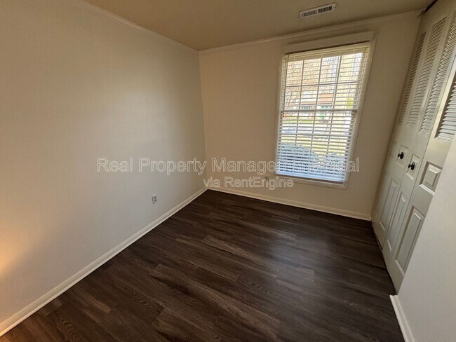 Foto del edificio - 488 Ashton Green Blvd