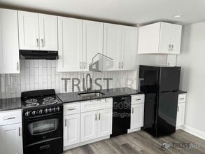 Building Photo - 4732 Longshore Ave