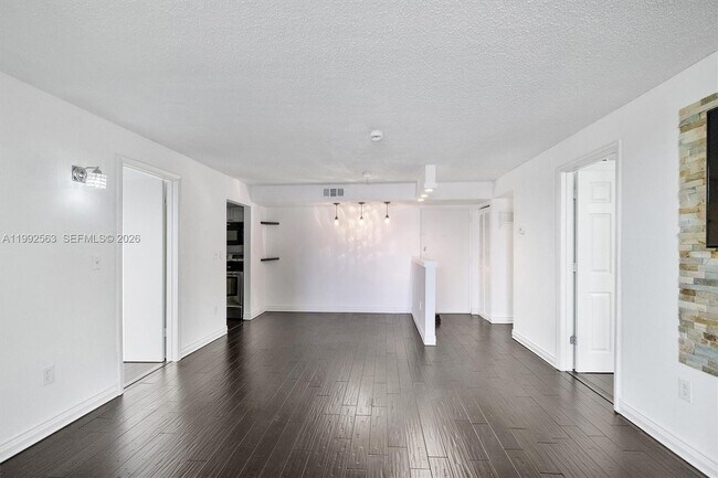 Foto del edificio - 1720 NW N River Dr