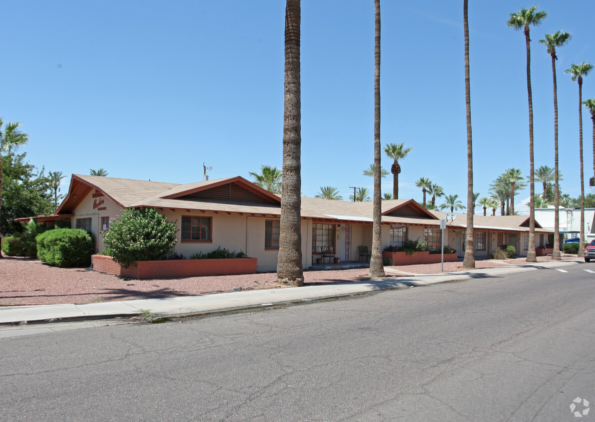 Primary Photo - Pasadena Apartments