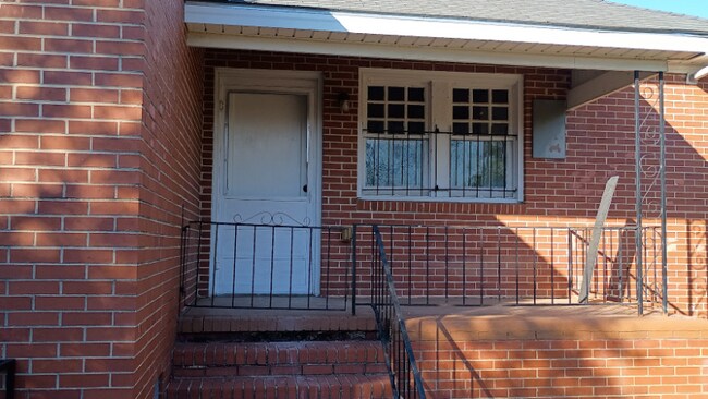 Foto del edificio - 2672 Cherry Ave