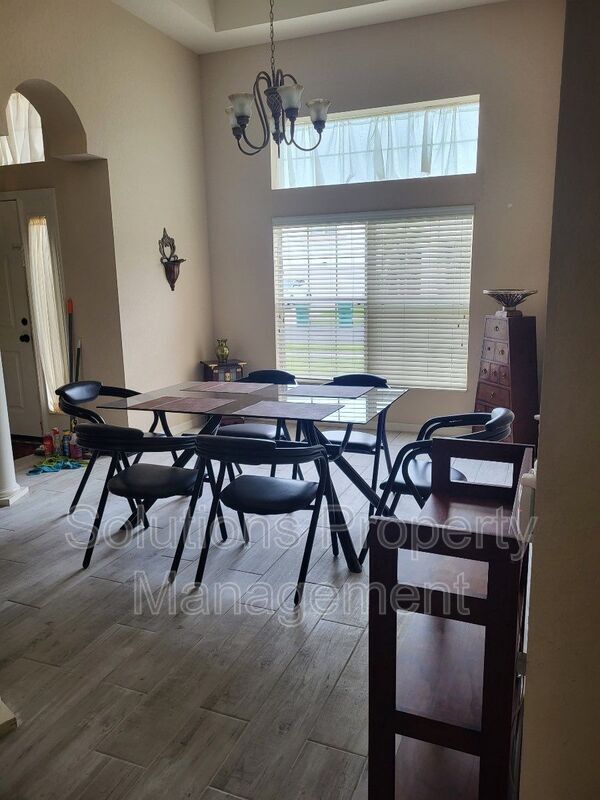 Foto del edificio - 4858 Chastain Dr